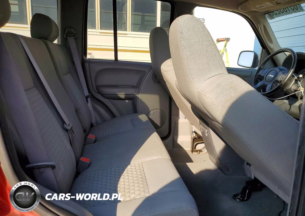 2006 Jeep Liberty Sport VIN:1J4GL48K76W105105 - 11