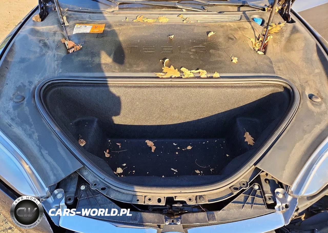 2018 Tesla Model S VIN:5YJSA1E23JF282952 - 11