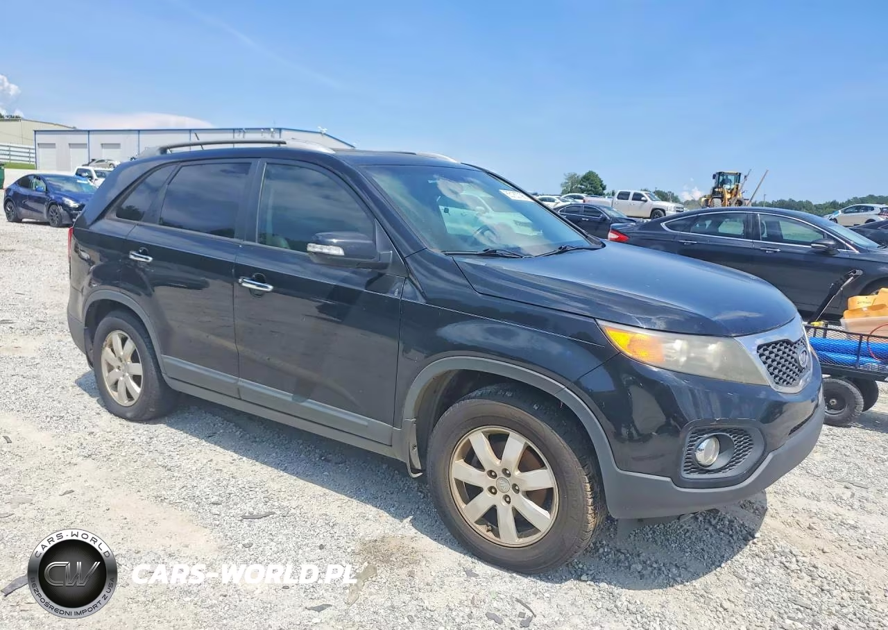 2013 Kia Sorento Lx VIN:5XYKT3A64DG364040 - 4