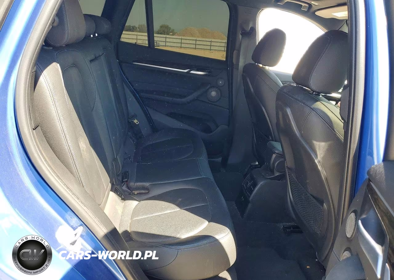2019 BMW X1 xDrive28I VIN:WBXHT3C55K5L91061 - 10