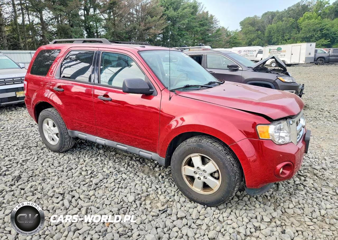 2011 Ford Escape Xlt VIN:1FMCU9D7XBKB09176 - 4