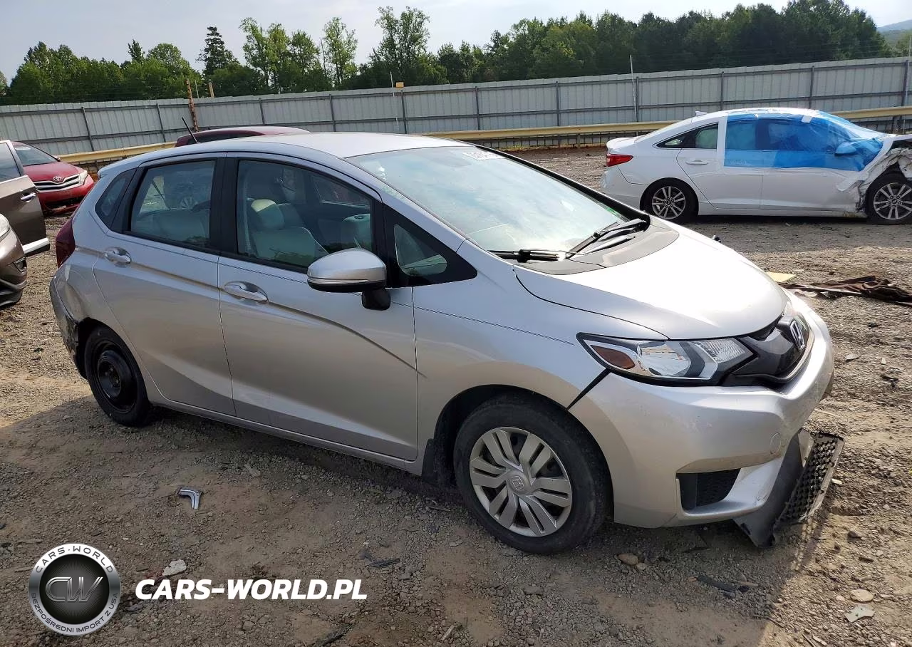 2015 Honda Fit Lx VIN:3HGGK5H53FM710653 - 4