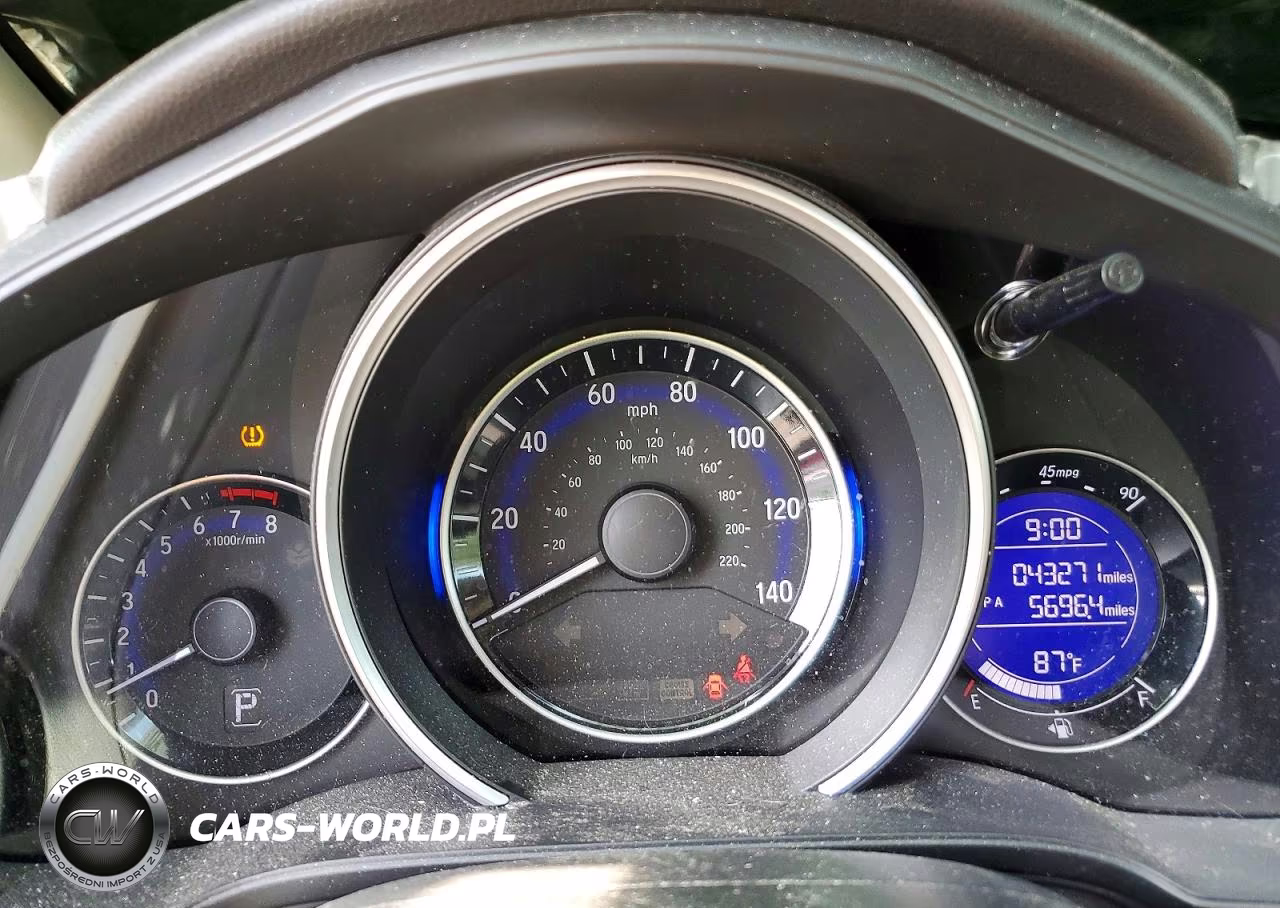 2015 Honda Fit Lx VIN:3HGGK5H53FM710653 - 9