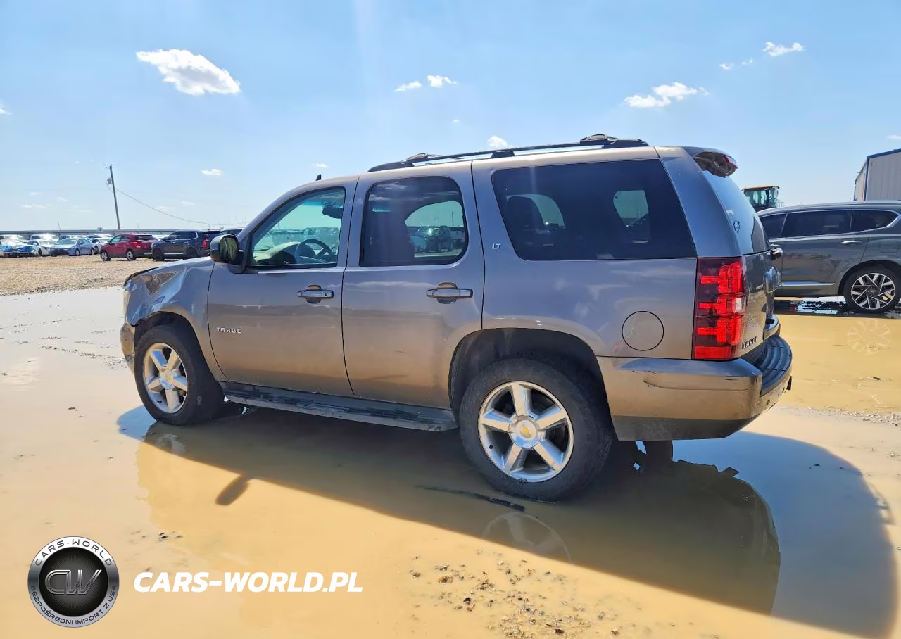 2011 Chevrolet Tahoe C1500 Lt VIN:1GNSCBE02BR144305 - 2
