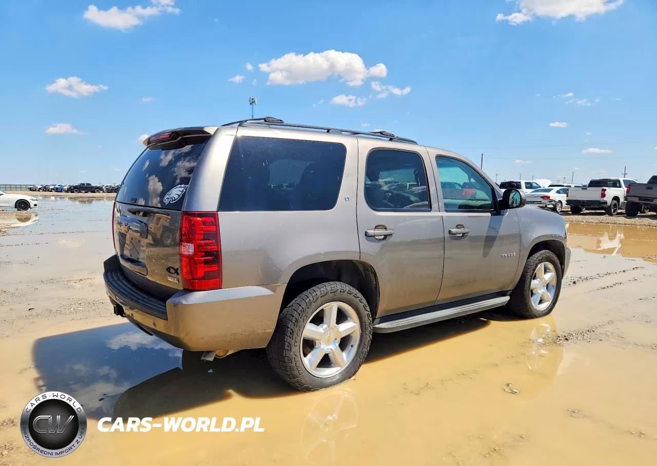 2011 Chevrolet Tahoe C1500 Lt VIN:1GNSCBE02BR144305 - 3