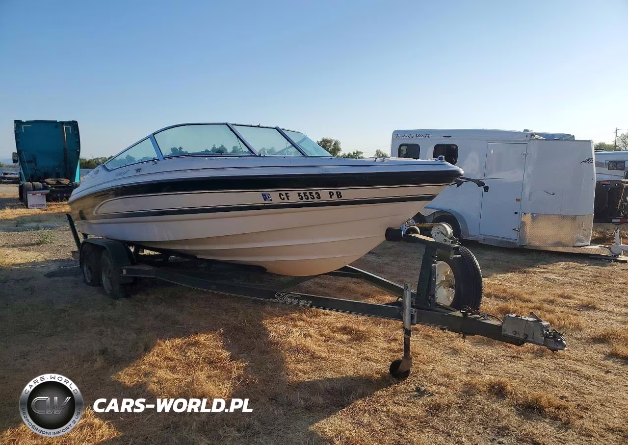 1997 Chaparral Unknown Boat Boat
