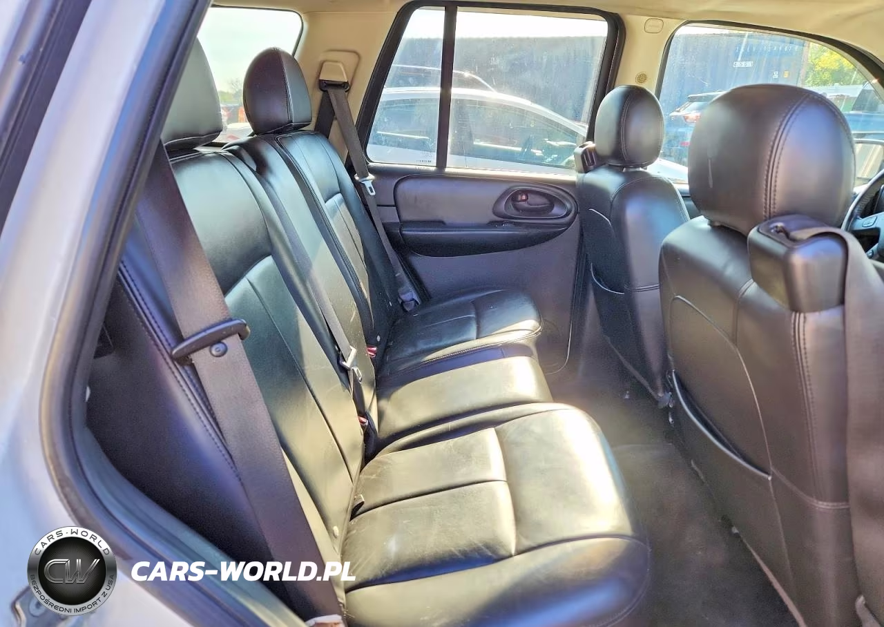 2008 Chevrolet Trailblazer Ls VIN:1GNDT13S682261510 - 11