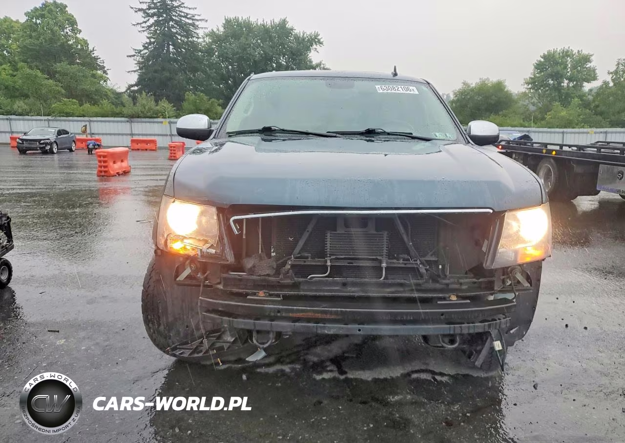 2008 Chevy Suburban Klz VIN:1GNFK16328J250641 - 5