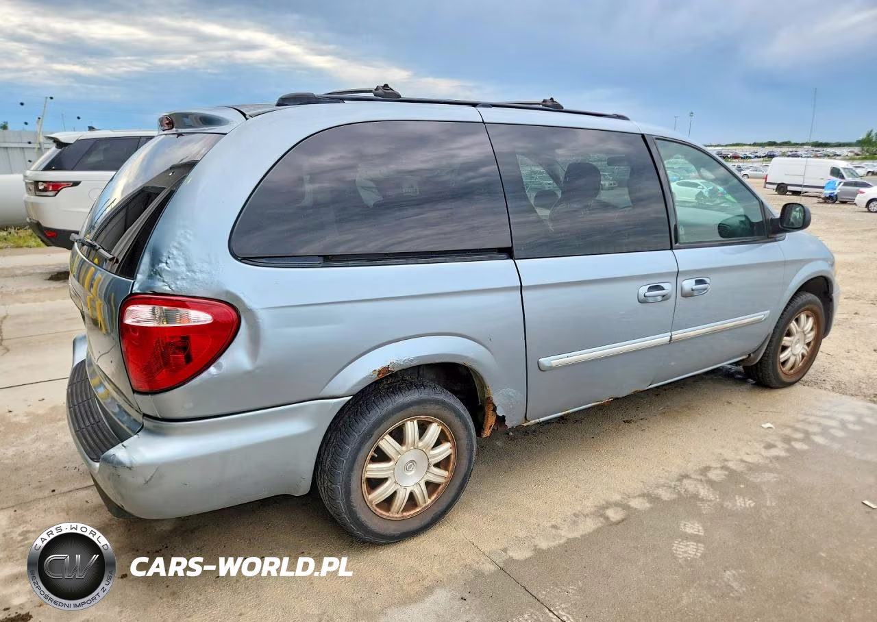 2006 Chrysler Town & Country Touring VIN:2A4GP54L86R661876 - 3