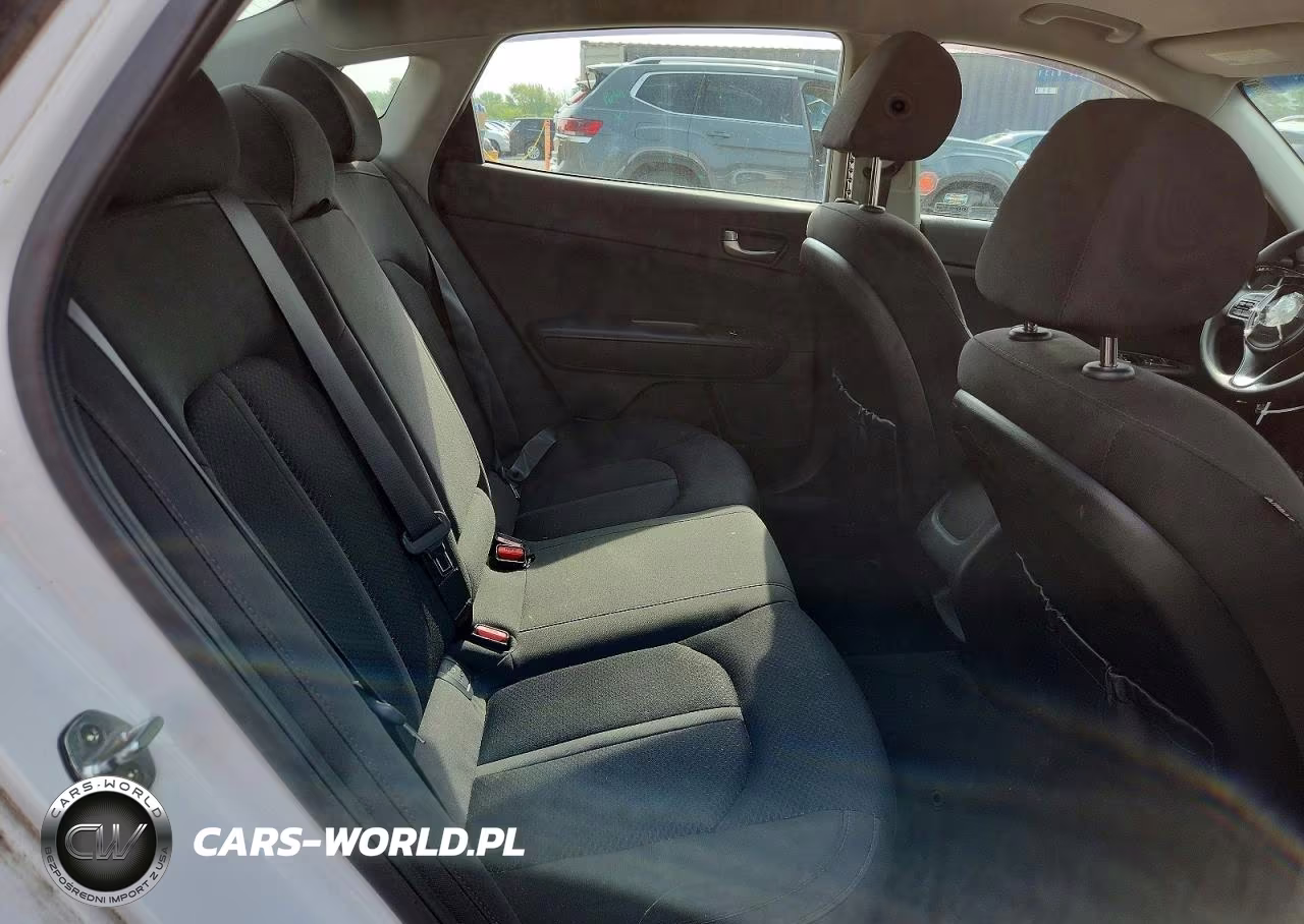 2018 Kia Optima Lx VIN:5XXGT4L37JG191421 - 10