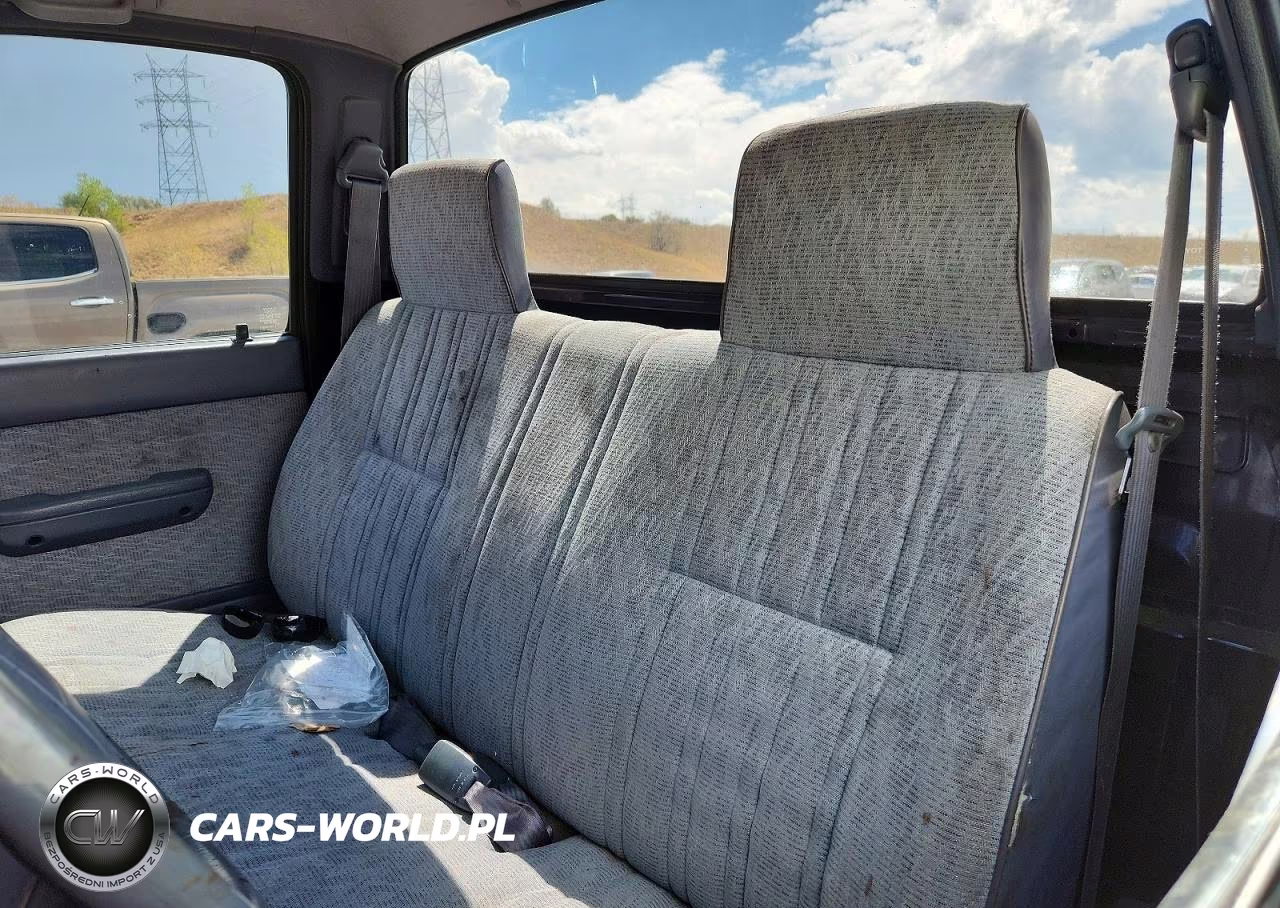 1998 Toyota Tacoma Base VIN:4TANL42N1WZ027592 - 10