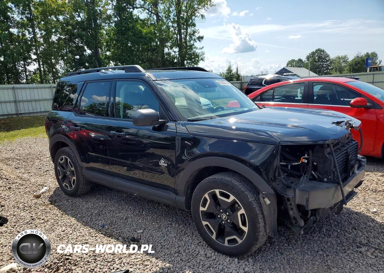 2021 Ford Bronco Sport Outer Banks VIN:3FMCR9C60MRA29944 - 4
