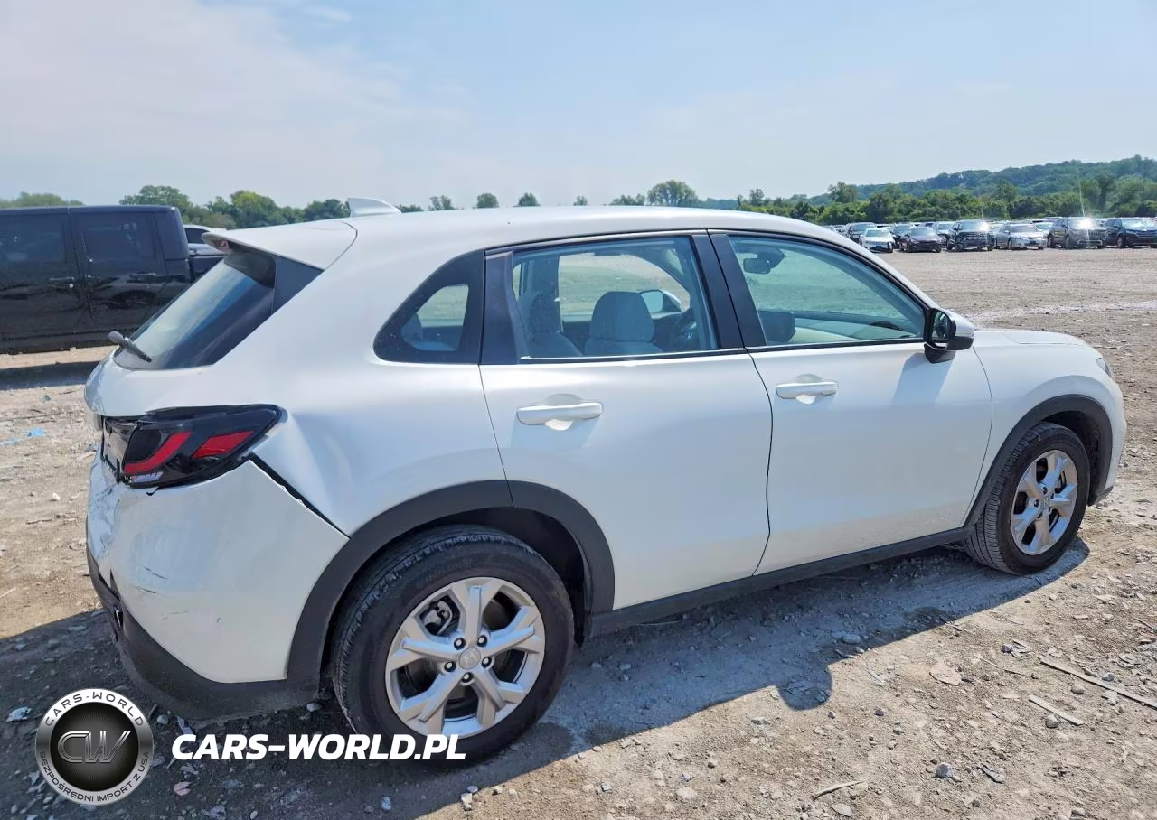 2025 Honda Hr-V Lx VIN:3CZRZ2H33SM707529 - 3