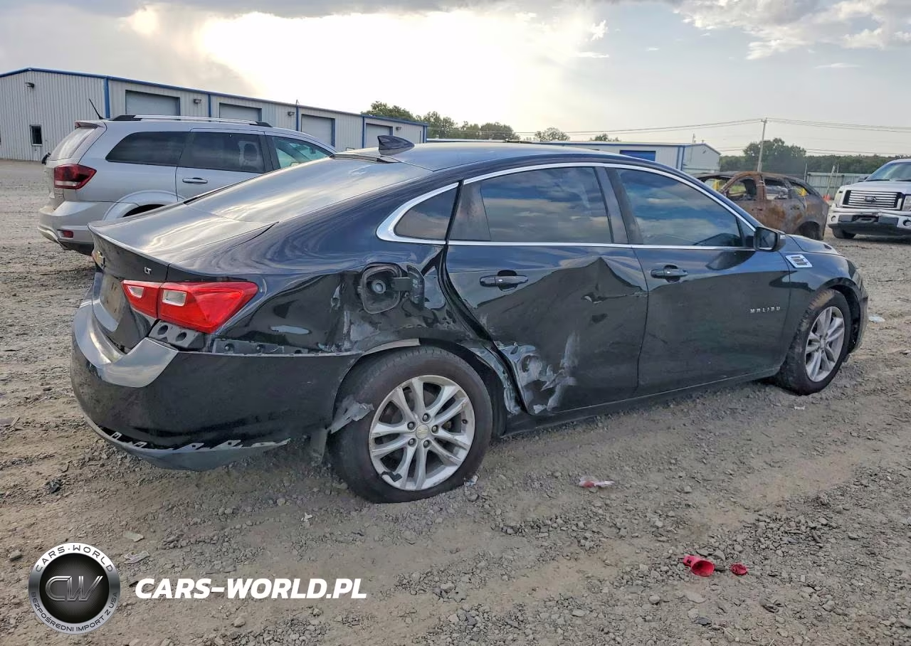 2018 Chevrolet Malibu Lt VIN:1G1ZD5ST3JF136937 - 3