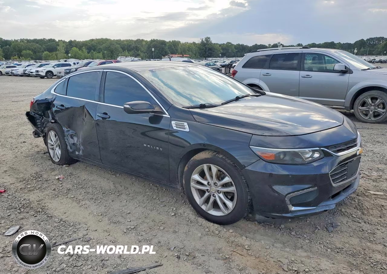 2018 Chevrolet Malibu Lt VIN:1G1ZD5ST3JF136937 - 4