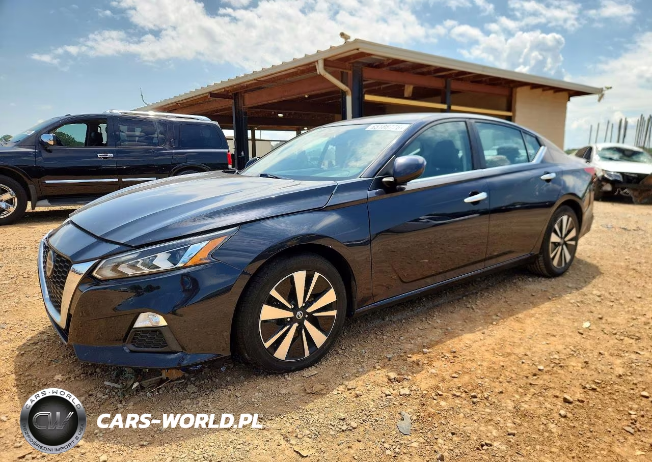 2021 Nissan Altima Sv