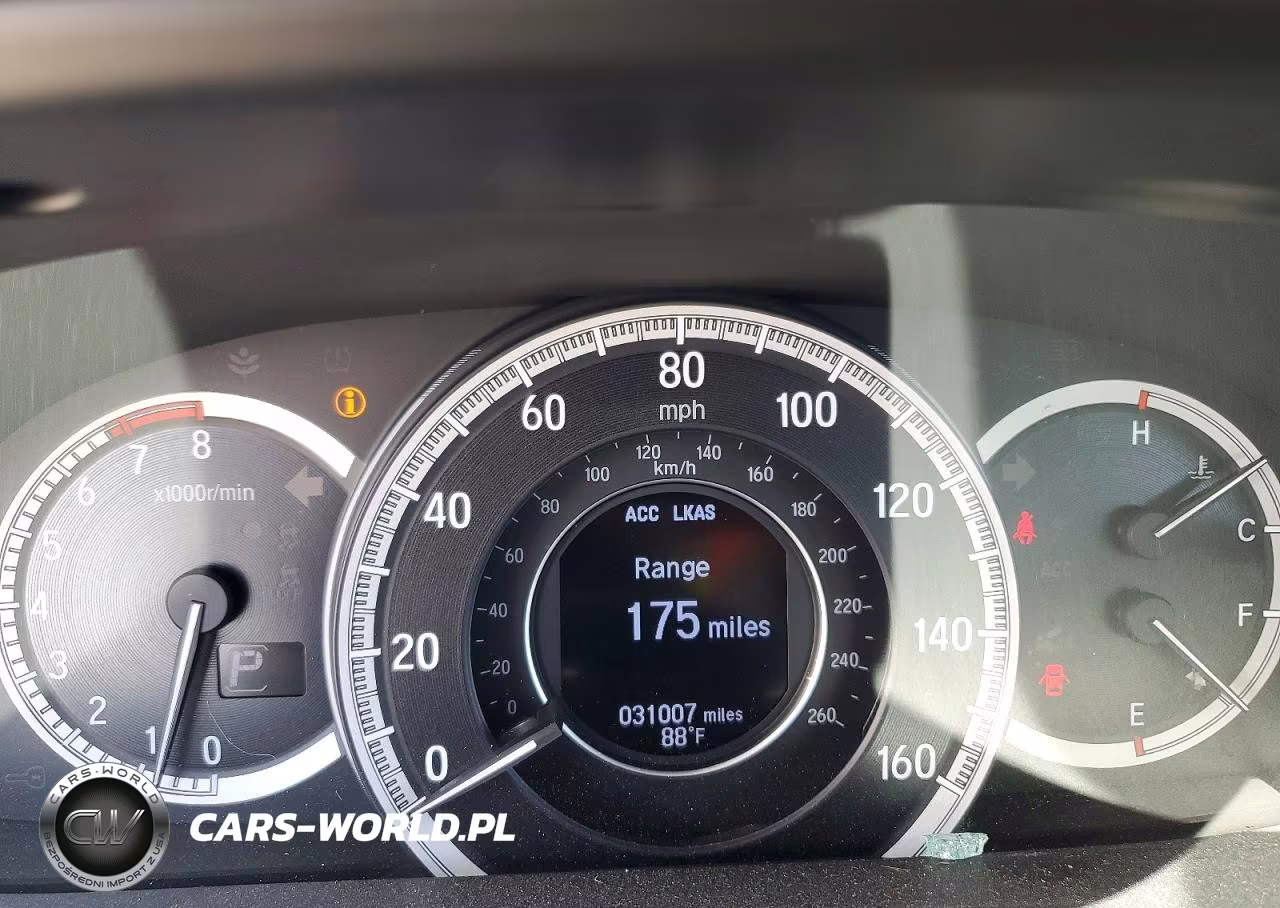2017 Honda Accord Touring VIN:1HGCR3F99HA004405 - 9