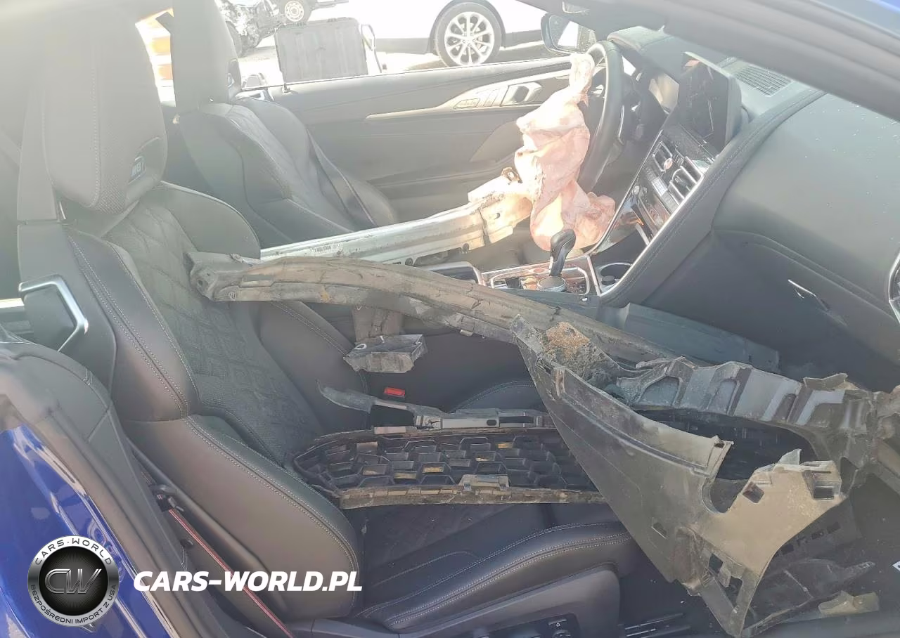 2024 BMW M8 VIN:WBSDZ0C0XRCR16773 - 12