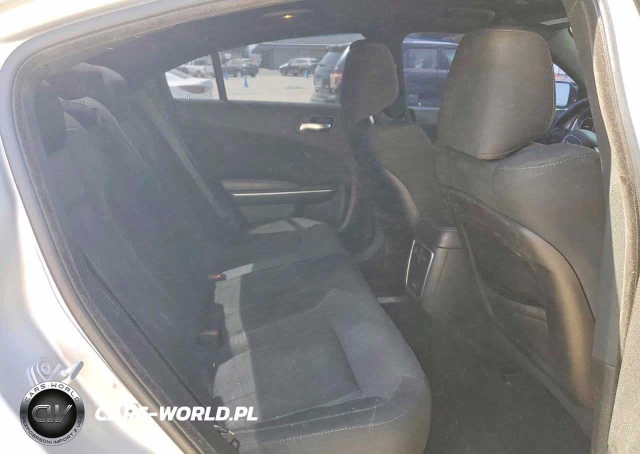 2019 Dodge Charger Sxt VIN:2C3CDXBG8KH754643 - 10