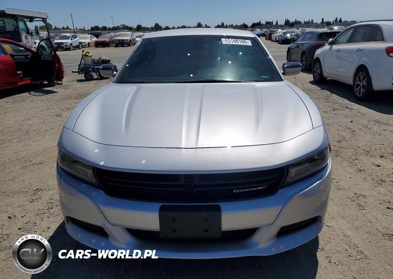 2019 Dodge Charger Sxt VIN:2C3CDXBG8KH754643 - 5