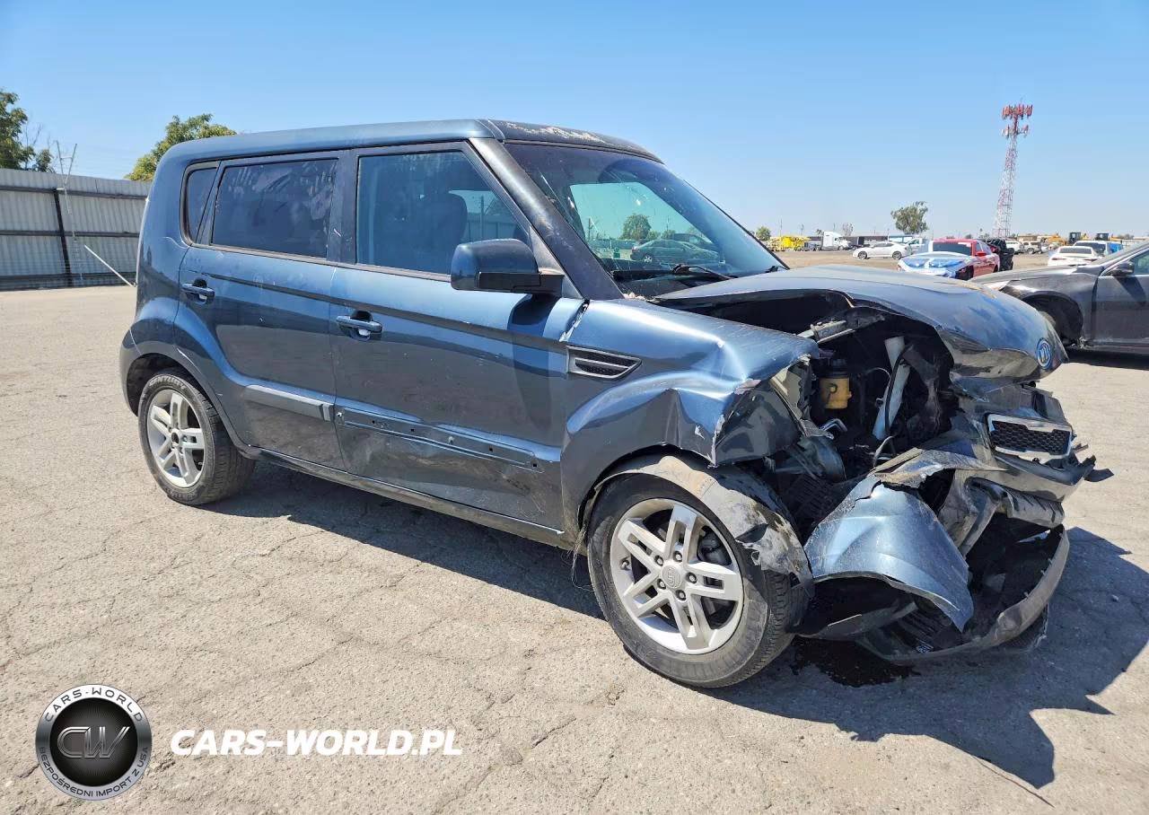 2011 Kia Soul + VIN:KNDJT2A20B7271366 - 4