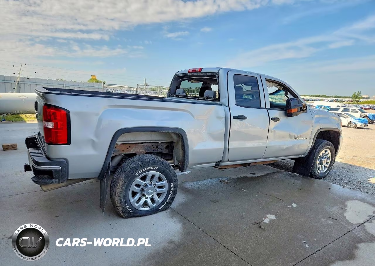 2017 GMC Sierra K2500 Heavy Duty VIN:1GT22REG4HZ405069 - 3