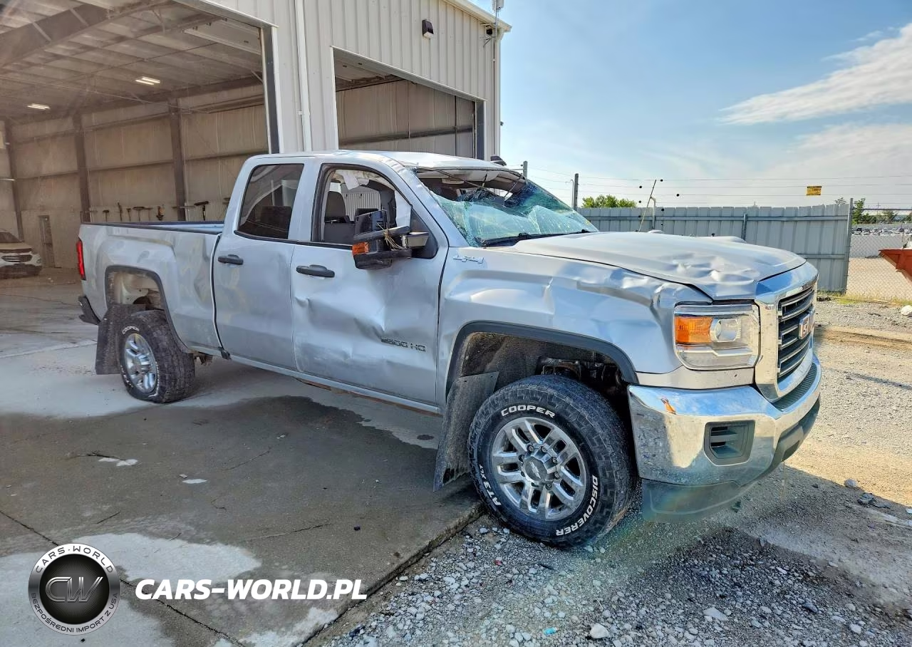 2017 GMC Sierra K2500 Heavy Duty VIN:1GT22REG4HZ405069 - 4