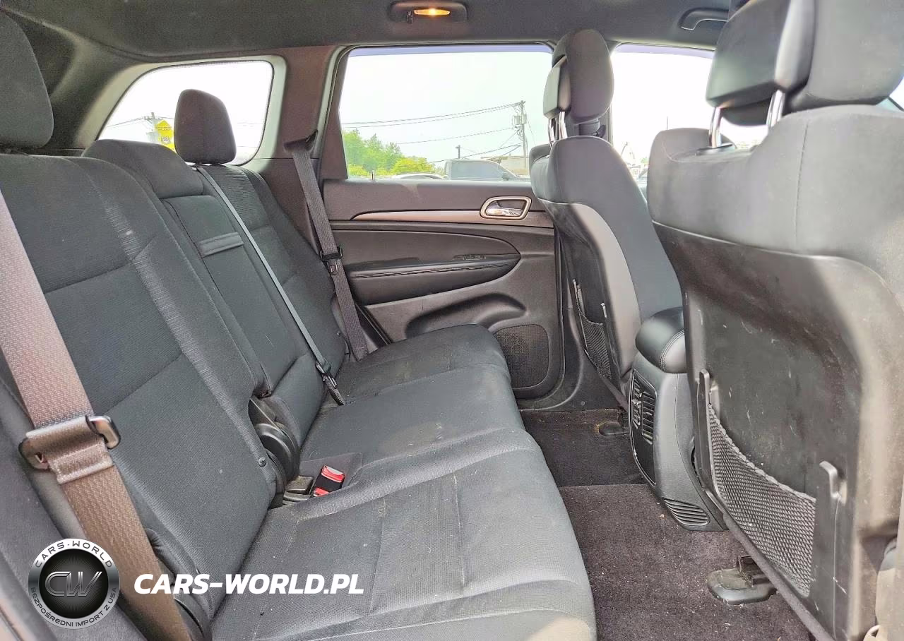 2015 Jeep Grand Cherokee Laredo VIN:1C4RJFAGXFC226363 - 11