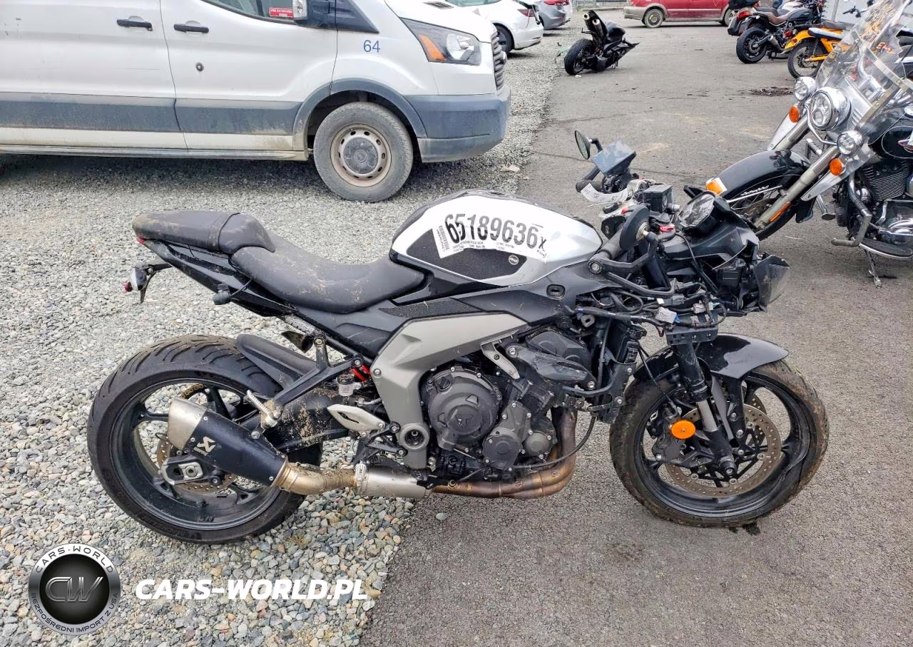 2025 Triumph Motorcycle Daytona 660 – zdjęcie 1 z 9