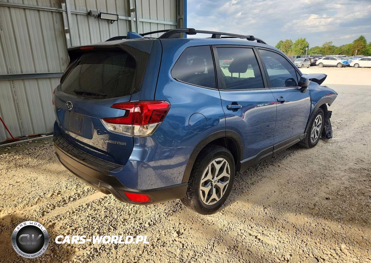 2020 Subaru Forester Premium VIN:JF2SKAGC1LH565874 - 3