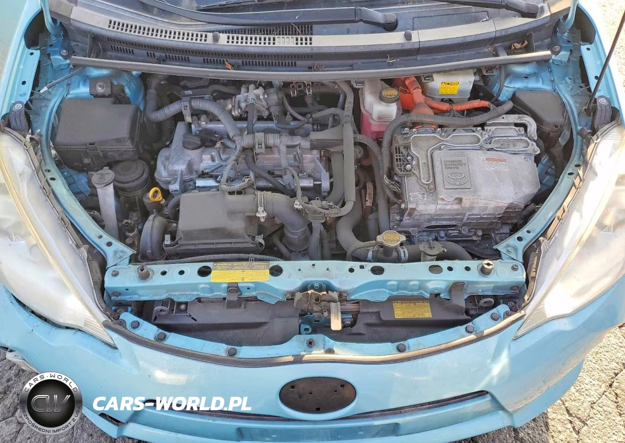 2012 Toyota Prius C Three VIN:JTDKDTB33C1020103 - 11