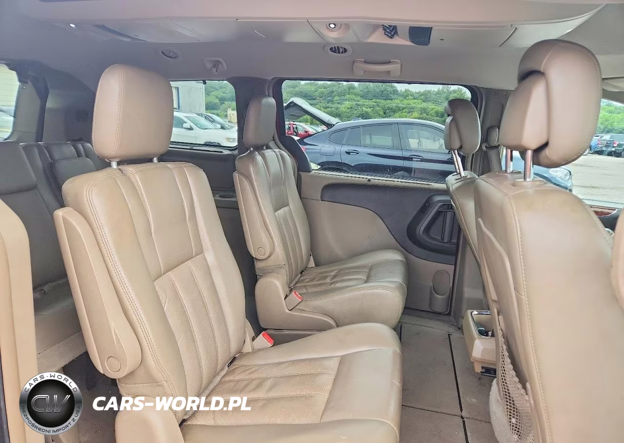 2011 Chrysler Town & Country Touring L VIN:2A4RR8DG9BR617712 - 11
