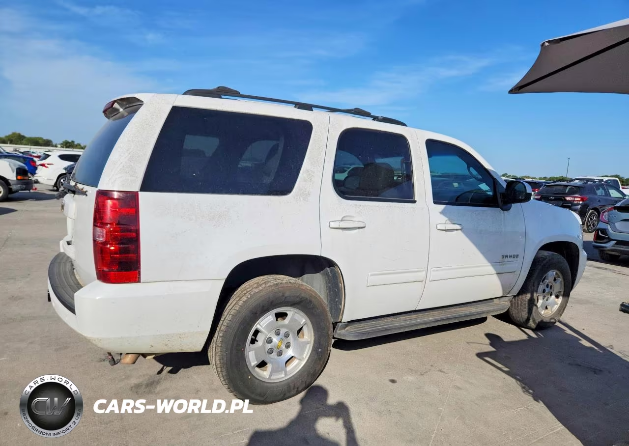 2013 Chevrolet Tahoe C1500 Lt VIN:1GNSCBE0XDR323601 - 3