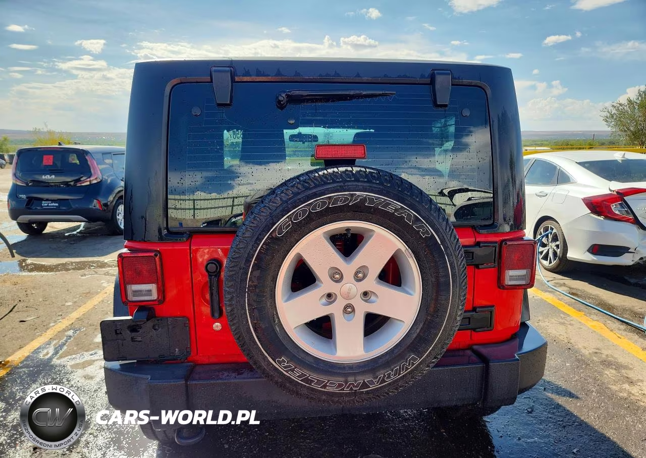 2018 Jeep Wrangler Sport VIN:1C4GJWAG4JL922393 - 6