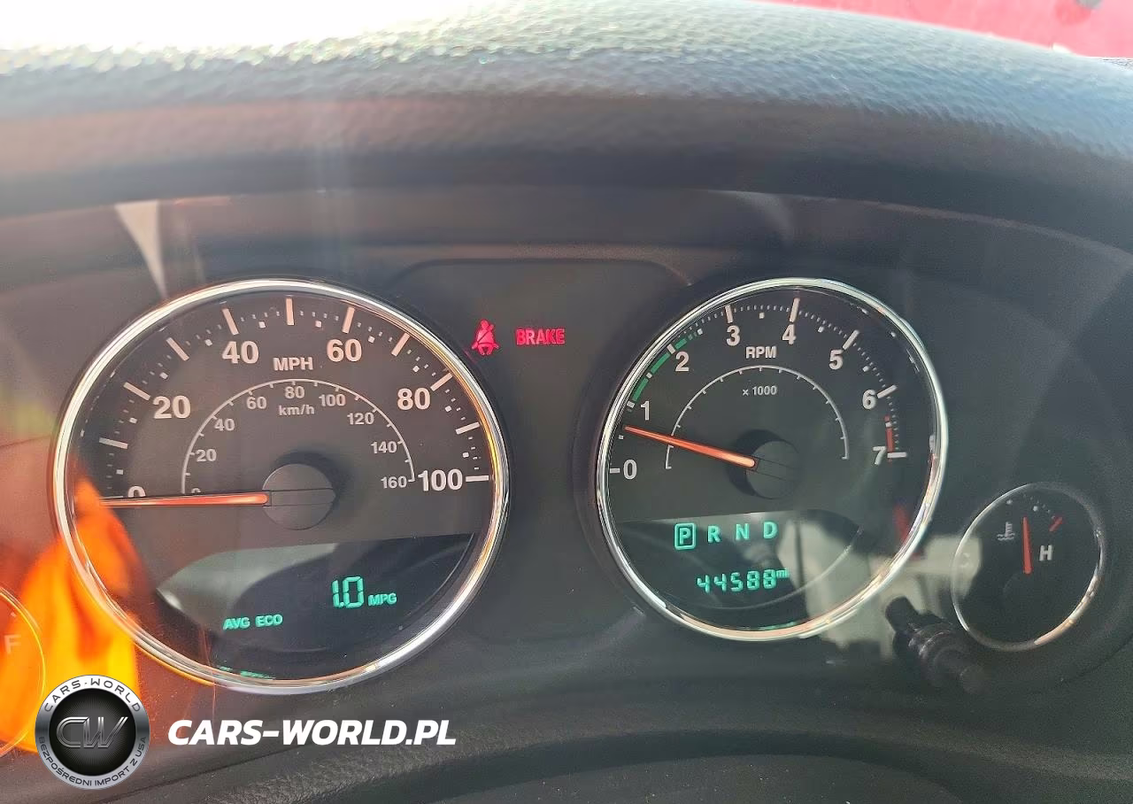 2018 Jeep Wrangler Sport VIN:1C4GJWAG4JL922393 - 9
