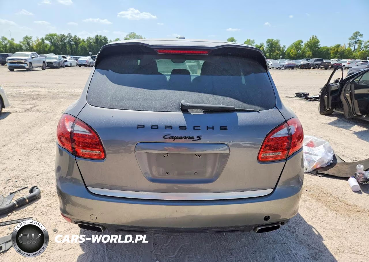 2011 Porsche Cayenne S VIN:WP1AB2A26BLA43994 - 6