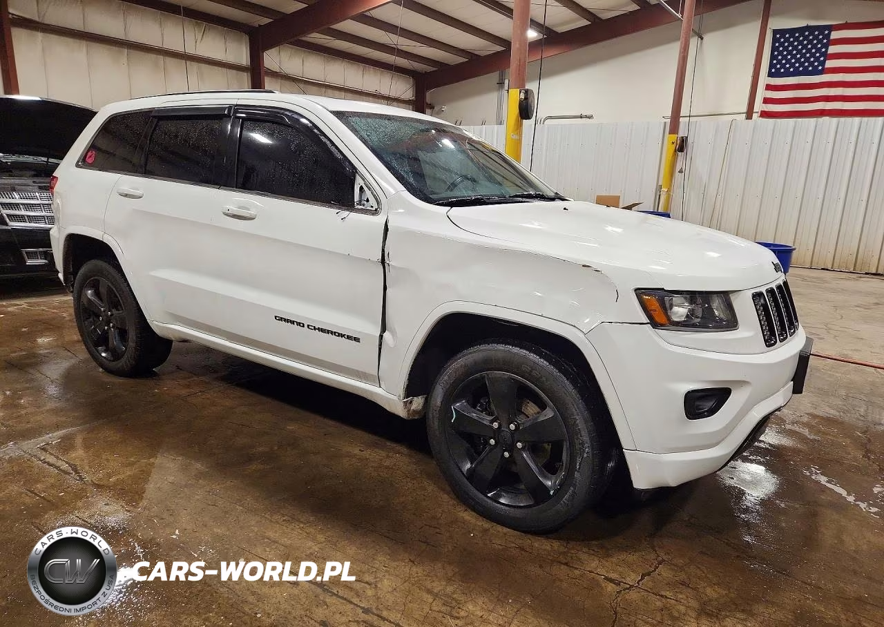 2015 Jeep Grand Cherokee Laredo VIN:1C4RJFAG0FC724622 - 4