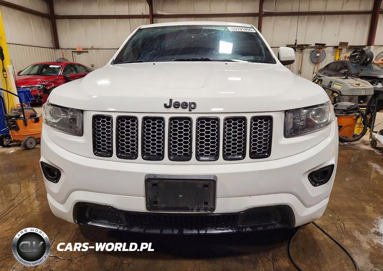 2015 Jeep Grand Cherokee Laredo VIN:1C4RJFAG0FC724622 - 5