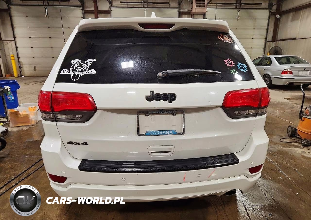 2015 Jeep Grand Cherokee Laredo VIN:1C4RJFAG0FC724622 - 6
