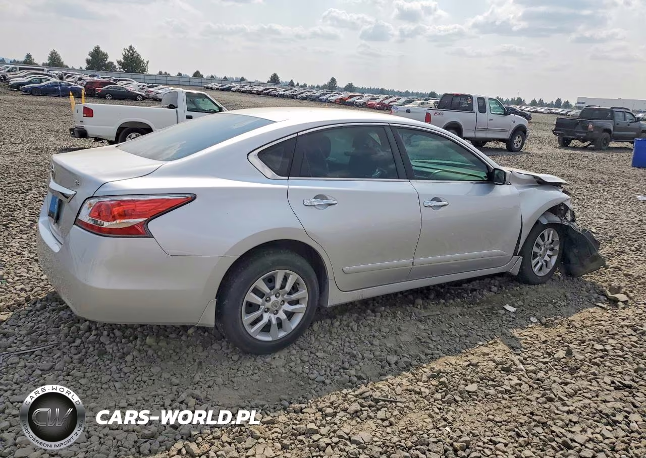 2015 Nissan Altima 2.5 S VIN:1N4AL3AP8FC591104 - 3