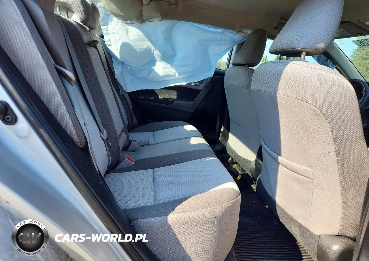 2018 Toyota Corolla Le VIN:2T1BURHE2JC064016 - 10