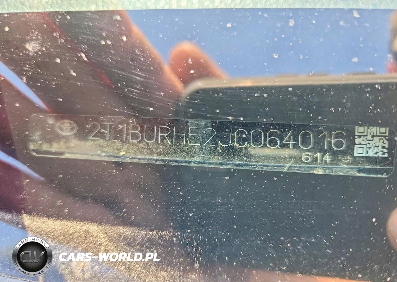 2018 Toyota Corolla Le VIN:2T1BURHE2JC064016 - 12