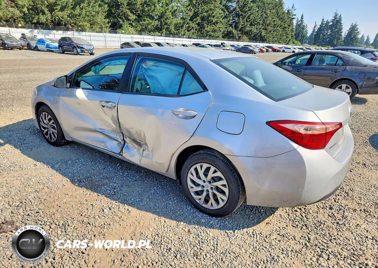 2018 Toyota Corolla Le VIN:2T1BURHE2JC064016 - 2
