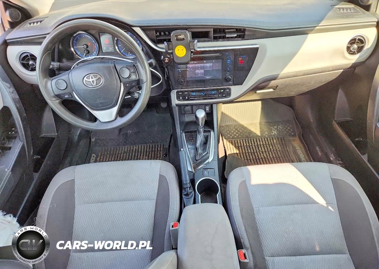 2018 Toyota Corolla Le VIN:2T1BURHE2JC064016 - 8