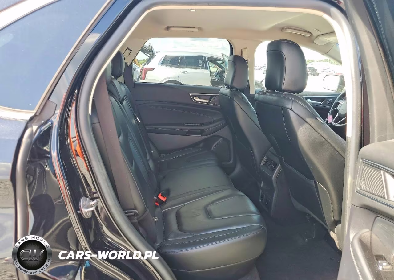 2020 Ford Edge Titanium VIN:2FMPK4K93LBA53379 - 10