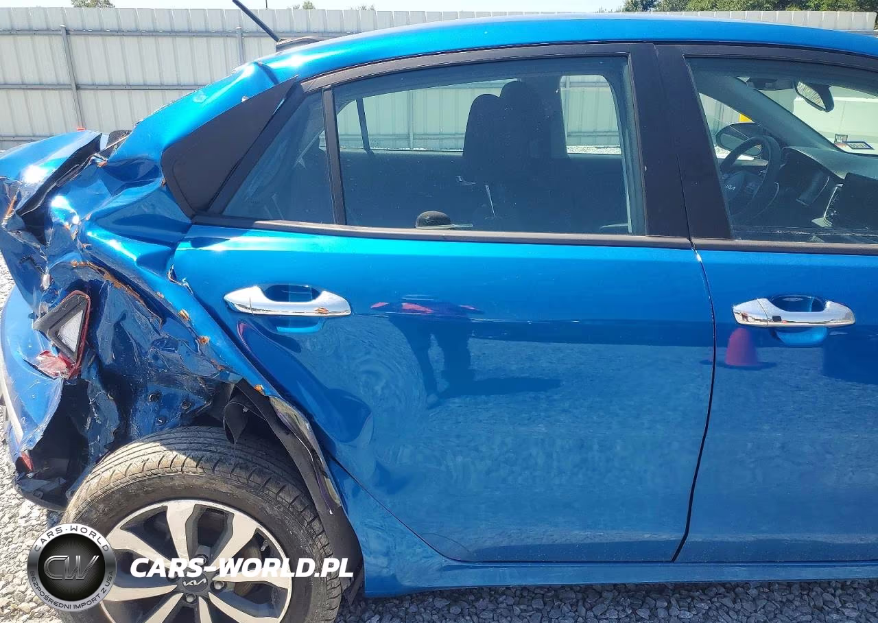 2022 Kia Rio S VIN:3KPA24AD5NE463032 - 10