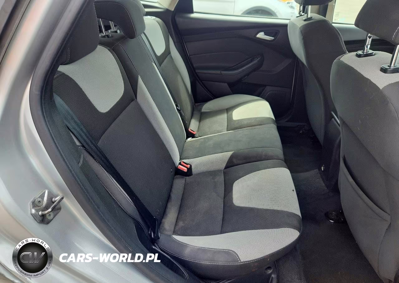 2012 Ford Focus Se VIN:1FAHP3K23CL472135 - 10