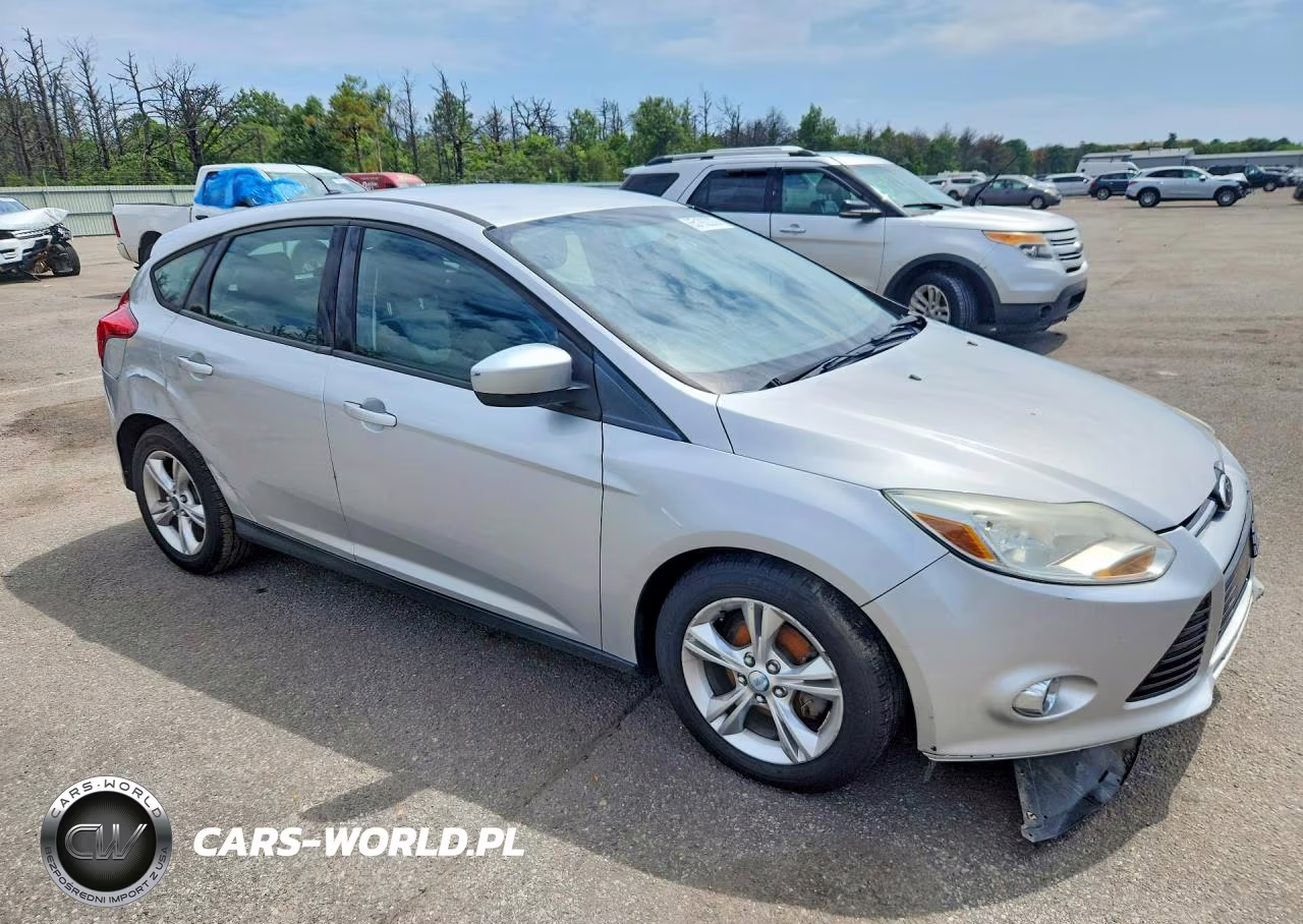 2012 Ford Focus Se VIN:1FAHP3K23CL472135 - 4