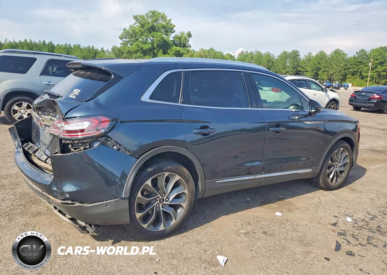 2022 Lincoln Nautilus Reserve VIN:2LMPJ6K91NBL25790 - 3