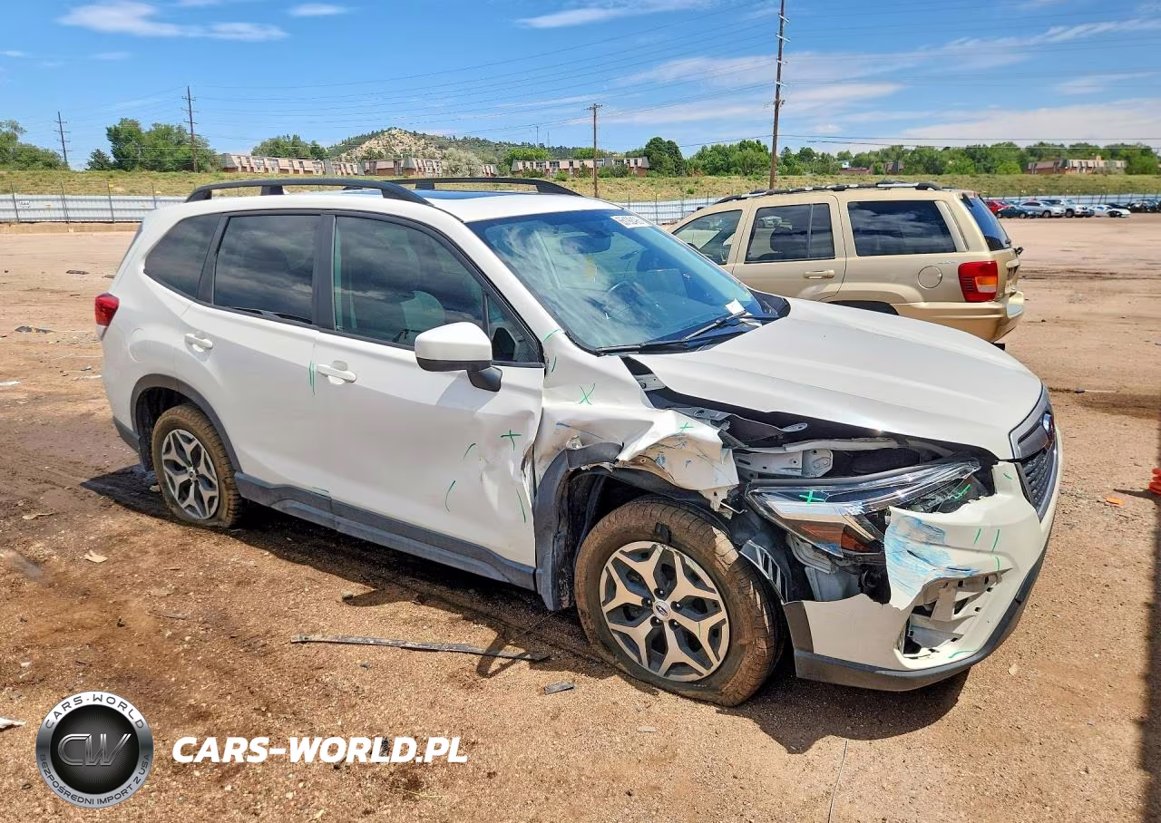 2020 Subaru Forester Premium VIN:JF2SKAGC9LH467059 - 4